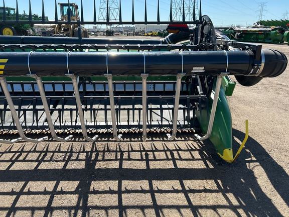 2022 John Deere RD40F Header Combine