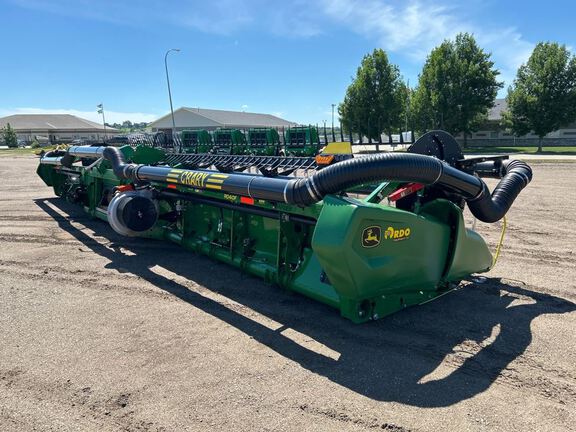 2022 John Deere RD40F Header Combine