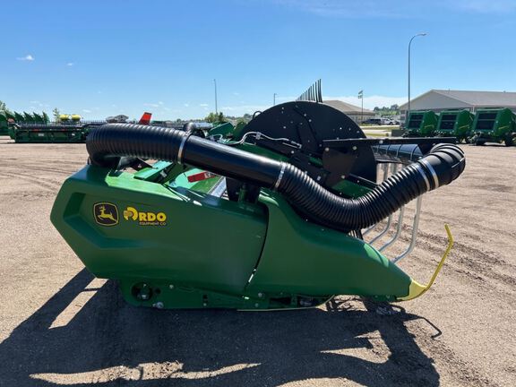 2022 John Deere RD40F Header Combine