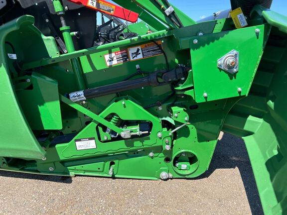 2022 John Deere RD40F Header Combine