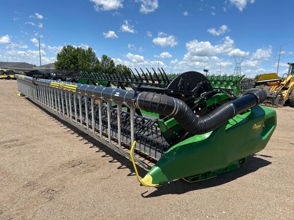 2022 John Deere RD40F Header Combine