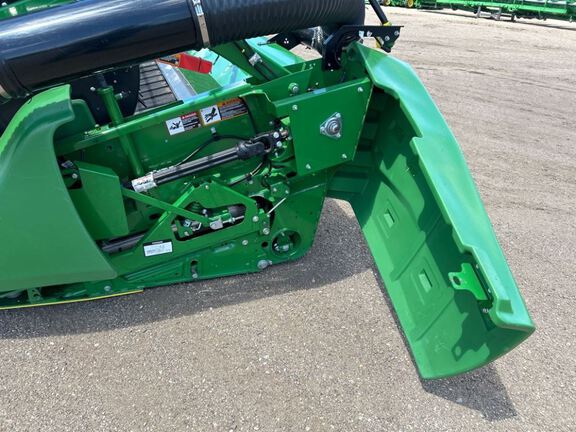 2022 John Deere RD40F Header Combine