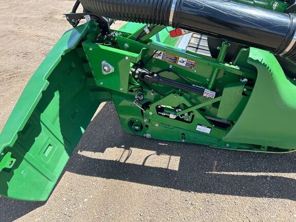 2022 John Deere RD40F Header Combine