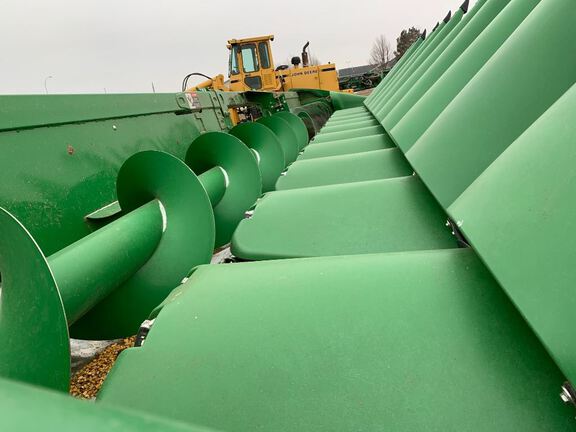 2023 John Deere C12R Header Corn Head