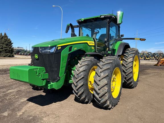 2022 John Deere 8R 370 Tractor