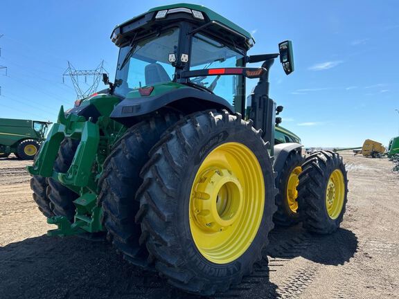 2022 John Deere 8R 370 Tractor