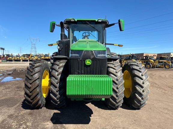 2022 John Deere 8R 370 Tractor