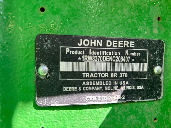 2022 John Deere 8R 370 Tractor