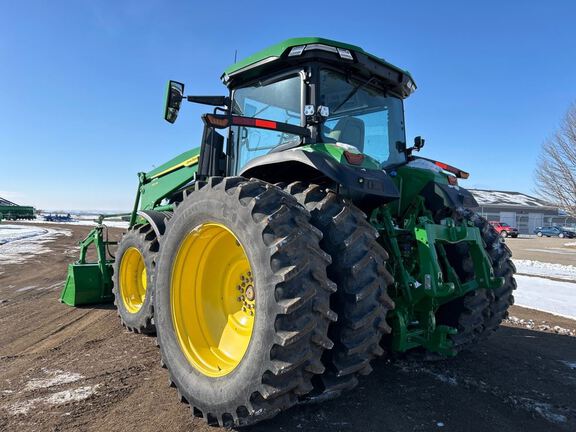 2023 John Deere 7R 250 Tractor