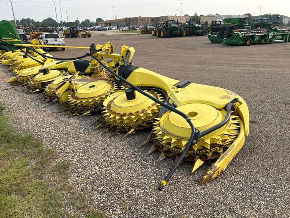 2020 John Deere 772 Header Forage