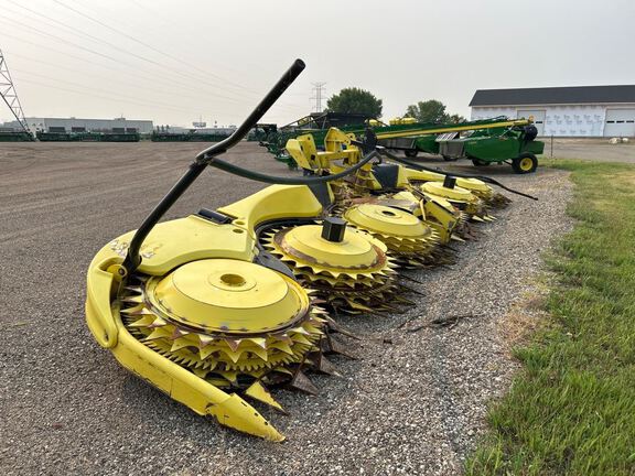 2020 John Deere 772 Header Forage