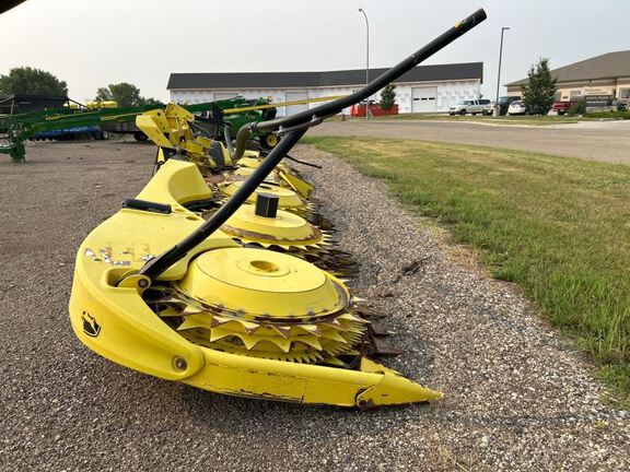 2020 John Deere 772 Header Forage