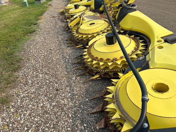 2020 John Deere 772 Header Forage