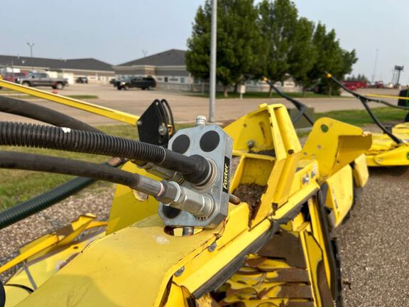 2020 John Deere 772 Header Forage