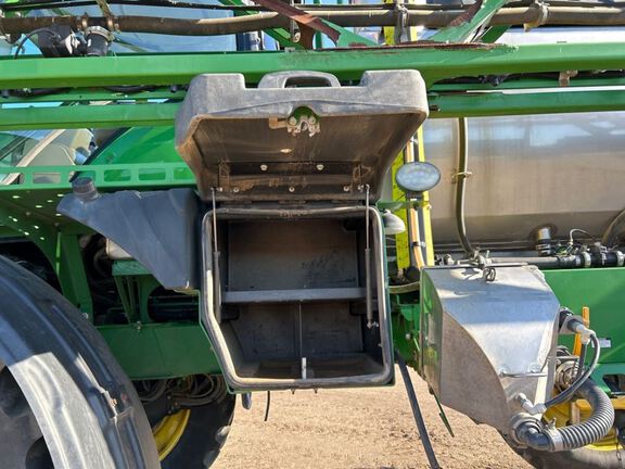 2016 John Deere R4045 Sprayer/High Clearance