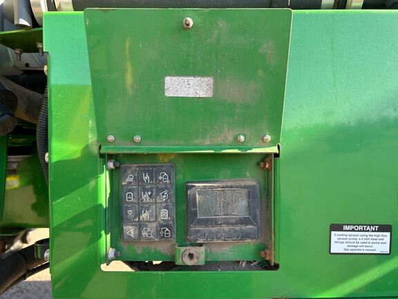 2016 John Deere R4045 Sprayer/High Clearance