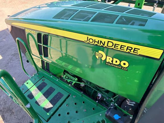 2016 John Deere R4045 Sprayer/High Clearance