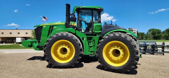 2023 John Deere 9R 590 Tractor 4WD