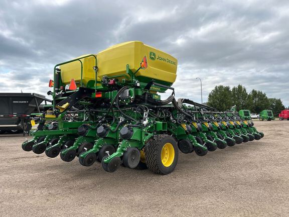 2022 John Deere DB60 Planter