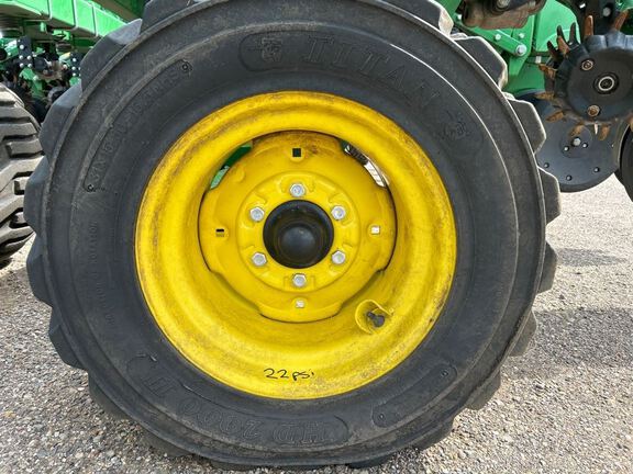 2022 John Deere DB60 Planter