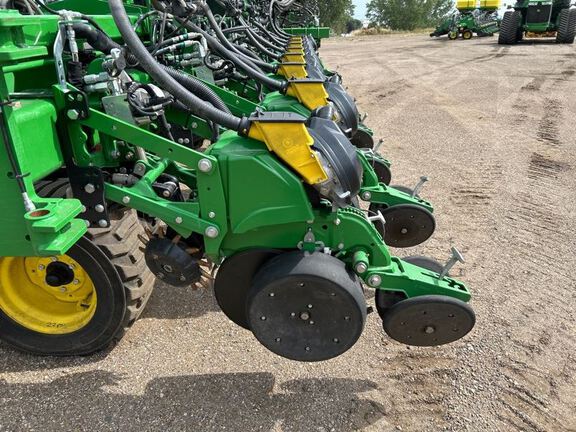 2022 John Deere DB60 Planter