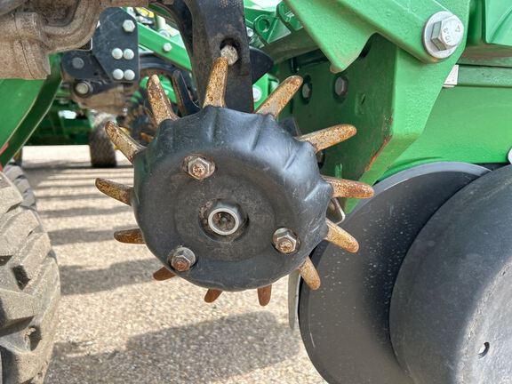 2022 John Deere DB60 Planter