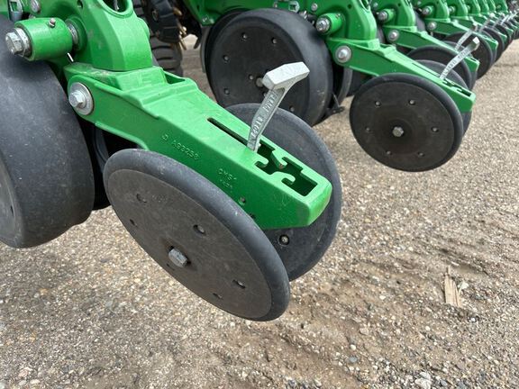 2022 John Deere DB60 Planter