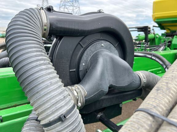 2022 John Deere DB60 Planter