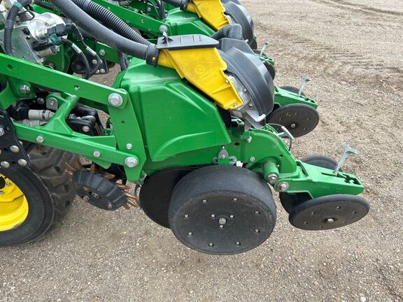 2022 John Deere DB60 Planter