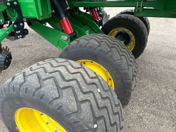 2022 John Deere DB60 Planter