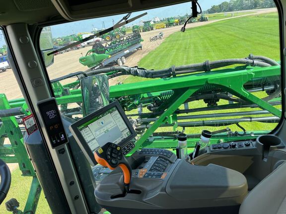 2023 John Deere 616R Sprayer/High Clearance