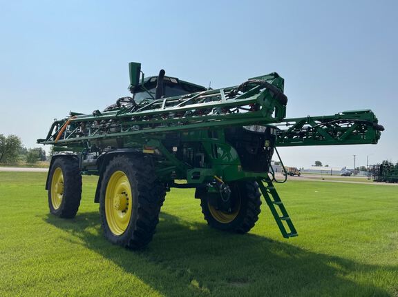 2023 John Deere 616R Sprayer/High Clearance