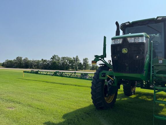 2023 John Deere 616R Sprayer/High Clearance