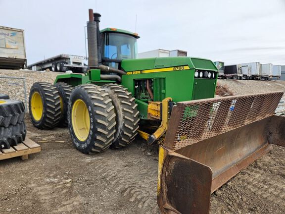 1990 John Deere 8760 Tractor