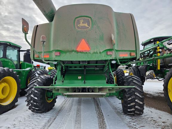 2011 John Deere 9770 STS Combine