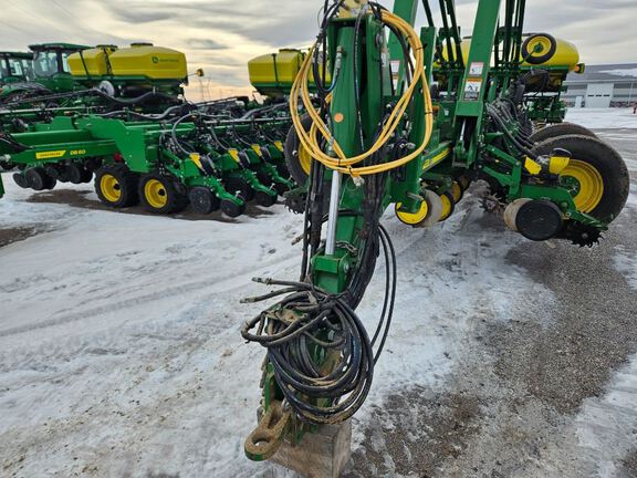 2014 John Deere 1770NT Planter