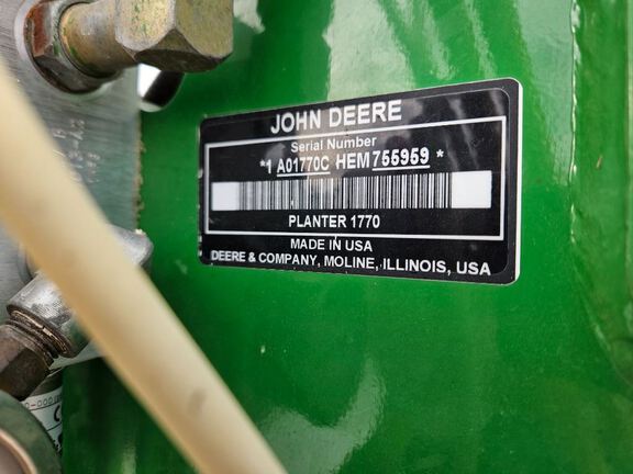 2014 John Deere 1770NT Planter