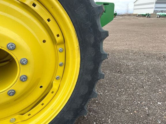 2021 John Deere 8R 340 Tractor