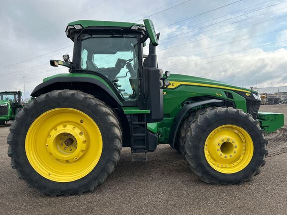 2021 John Deere 8R 370 Tractor