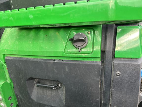 2021 John Deere 8R 370 Tractor