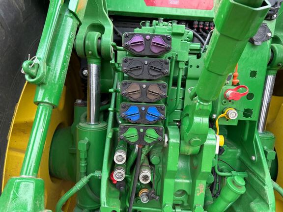 2021 John Deere 8R 370 Tractor