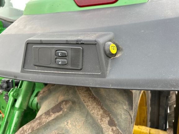 2021 John Deere 8R 370 Tractor