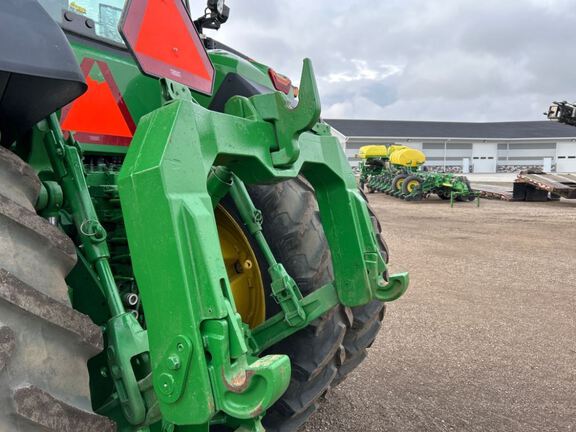 2021 John Deere 8R 370 Tractor