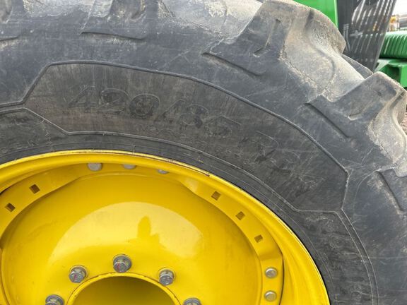 2021 John Deere 8R 370 Tractor