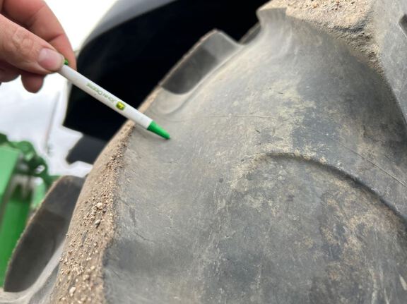 2021 John Deere 8R 370 Tractor