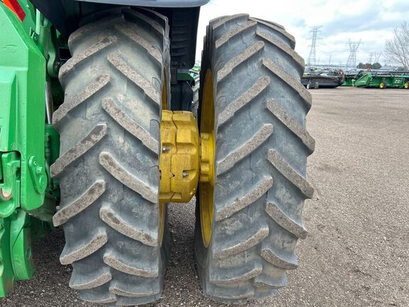 2021 John Deere 8R 370 Tractor