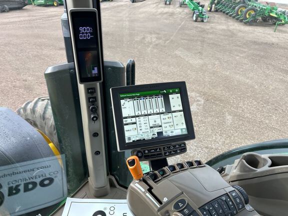 2021 John Deere 8R 370 Tractor