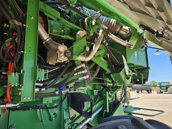 2014 John Deere S690 Combine