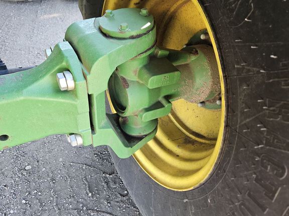 2014 John Deere S690 Combine