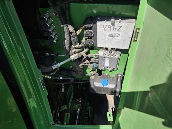2014 John Deere S690 Combine